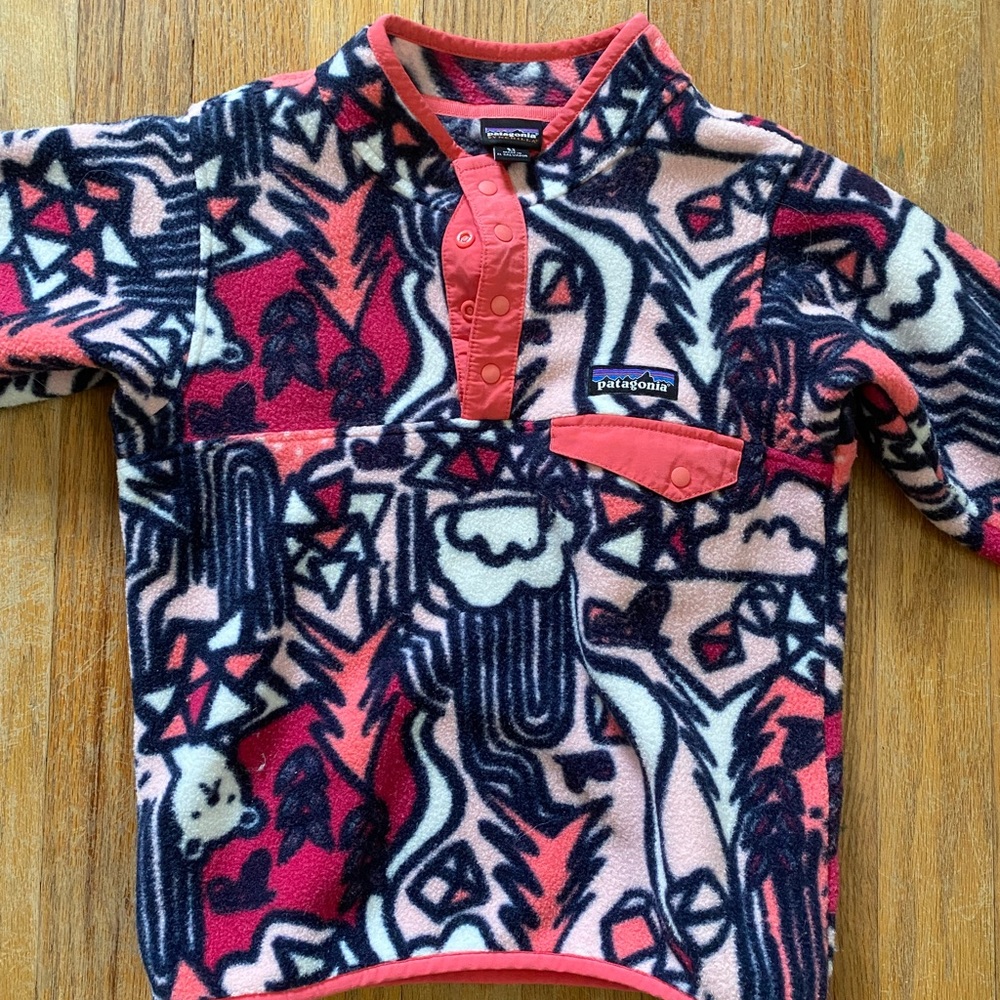 Girls Patagonia Fleece (Adorable Pattern)